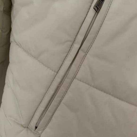 Abercrombie & Fitch Women’s Beige  Off WhiteZippered Polyester Jacket Medium EUC - Picture 8 of 9